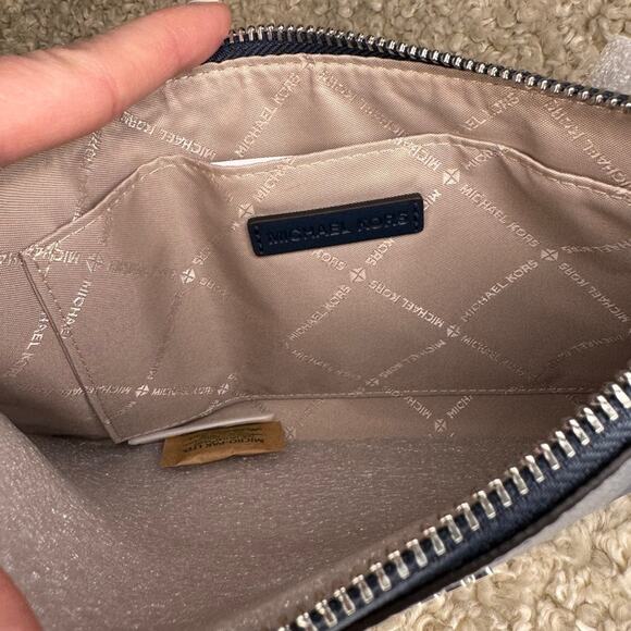 Michael Kors Jet Set Travel Leather Wristlet Convertible Bag Navy New - Picture 5 of 8